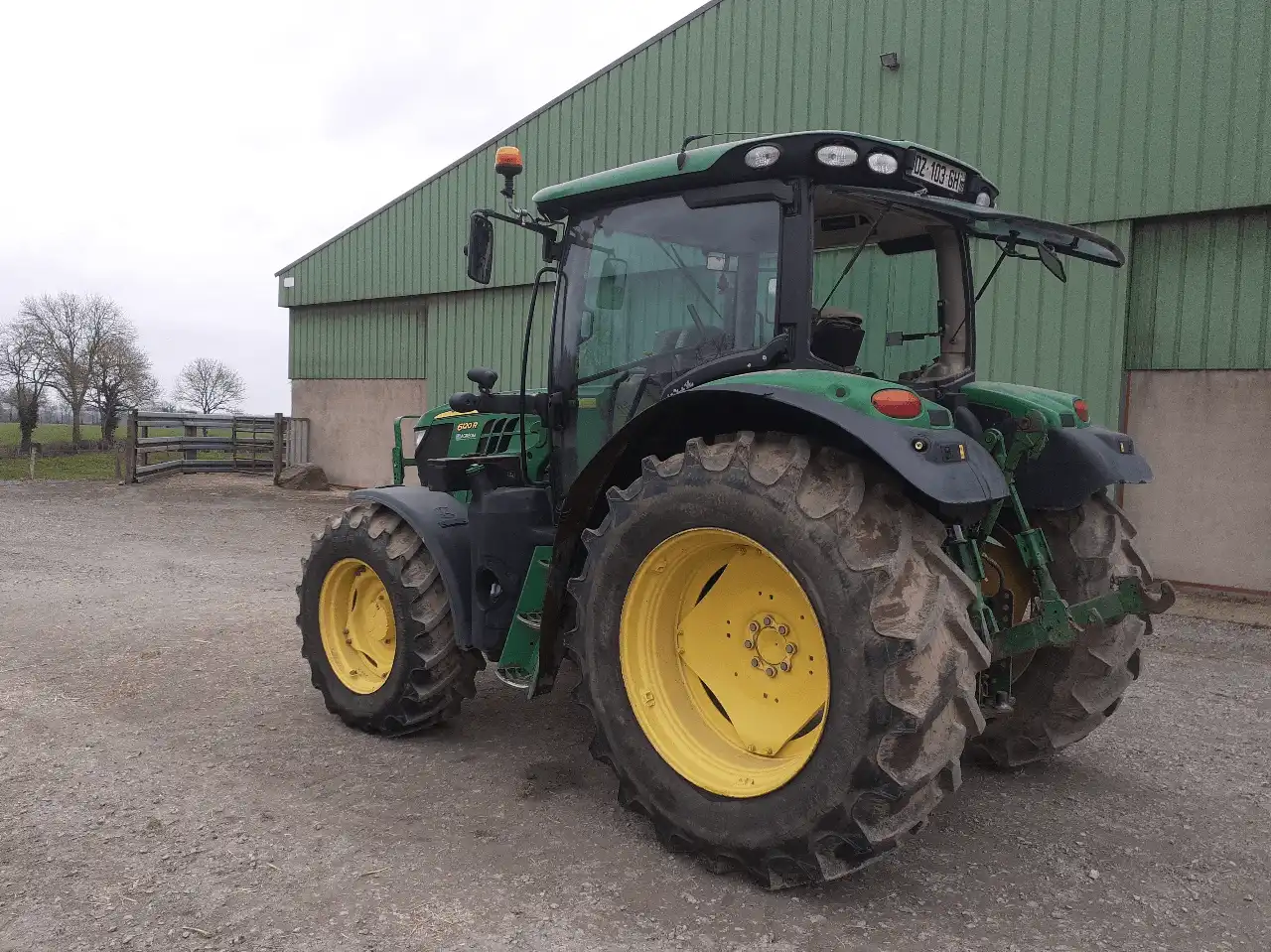 Image JOHN DEERE 6120R